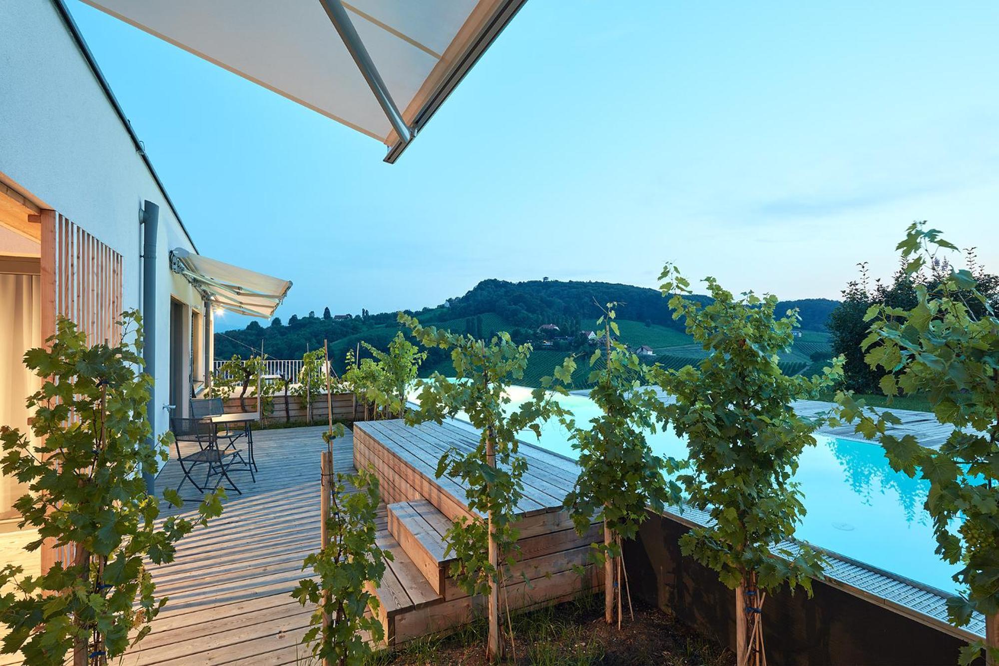 Hideaway An Der Weinstrasse - Pool & Sauna - Apartments Anderlage Spielfeld Luaran gambar
