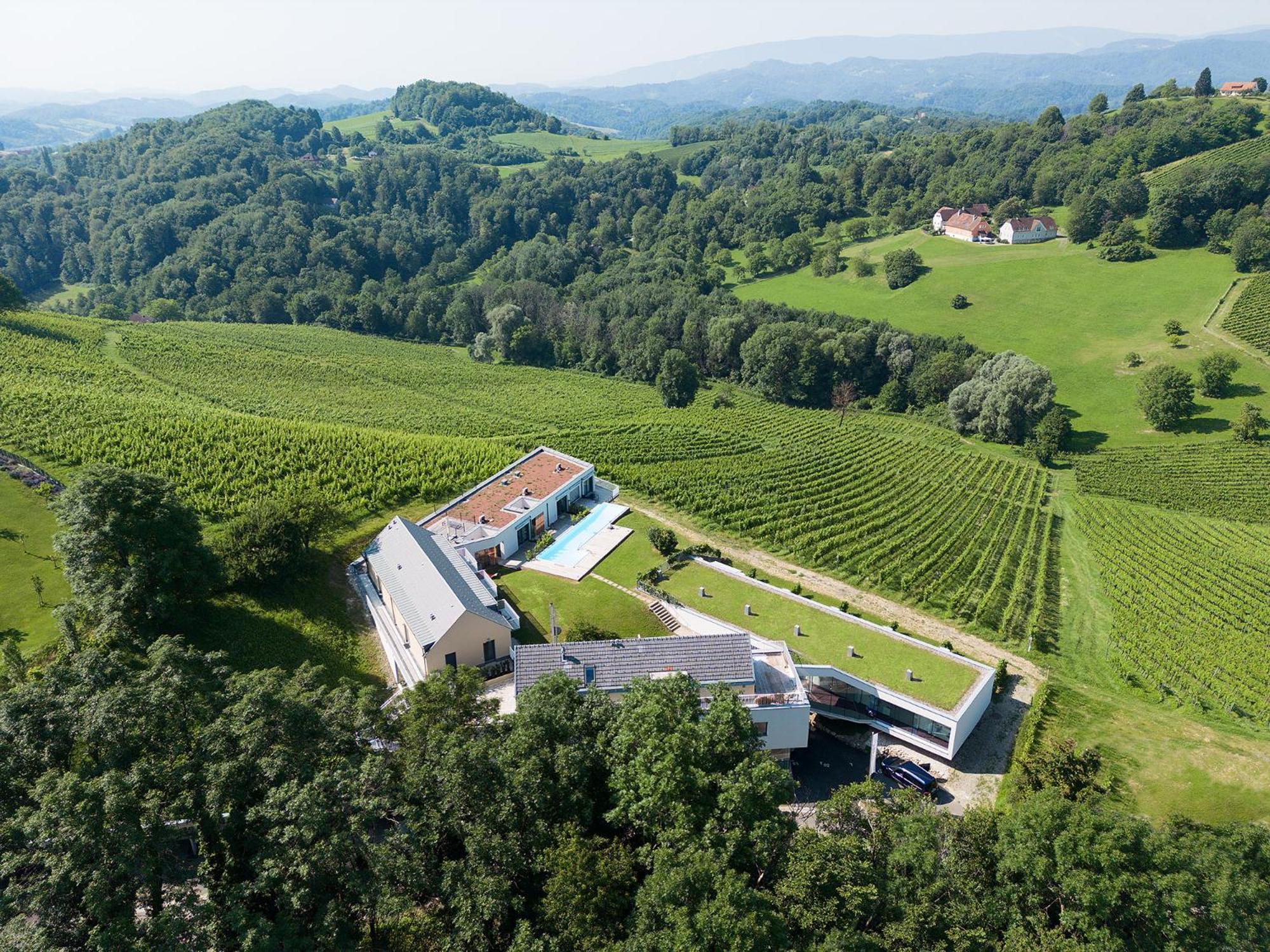 Hideaway An Der Weinstrasse - Pool & Sauna - Apartments Anderlage Spielfeld Luaran gambar